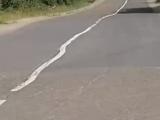 Очередная «пьяная» разметка на Сахалине попала на видео