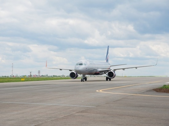 Самолет из Москвы в Волгоград задерживается почти на 2,5 часа