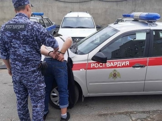 В Калининграде росгвардейцы задержали мужчину, объявленного в федеральный розыск из-за алиментов