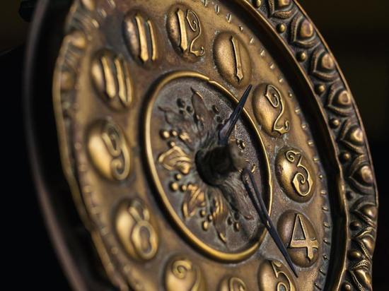 В Смоленске добычей дачного вора стал фаянсовый сервиз и чугунные часы