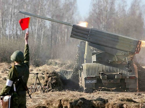 Артиллеристы Балтфлота участвуют в учебных стрельбах в Калининградской области