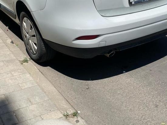 На трассе в Ростовской области два человека погибли в жуткой аварии с грузовиком