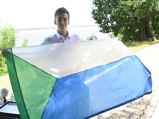 Школьник из Амурска принесет в Арктику флаг Хабаровского края