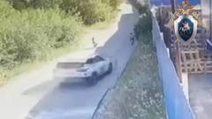 Авария, в которой нетрезвый водитель сбил двух подростков в Борском районе, попала на видео