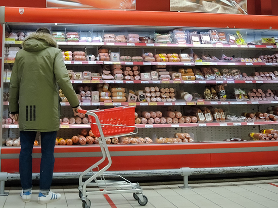 Россияне перешли на модель "бережливого потребления продуктов"