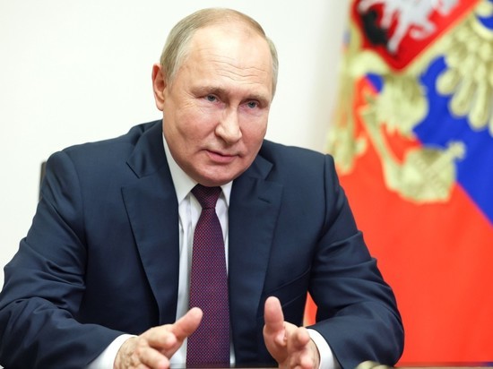 Путин поручил разработать механизмы привлечения отечественного капитала