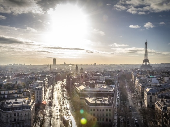 В результате стрельбы в Париже погиб один человек и четверо ранены