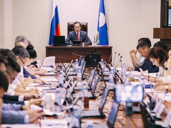 Айсен Николаев определил типичные коррупционные нарушения в районах Якутии