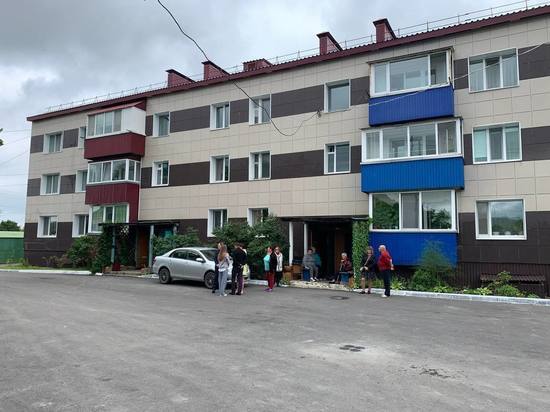 В сахалинском селе Стародубское завершили ремонт по программе «1000 дворов»
