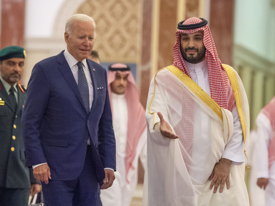 WSJ: визит Байдена в Саудовскую Аравию обернулся позором