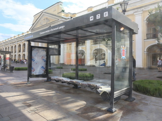 К концу года в Петербурге построят около сотни автобусных остановок