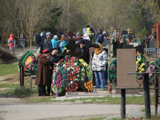 Погибшую в пожаре семью из Колбинки похоронят 21 июля