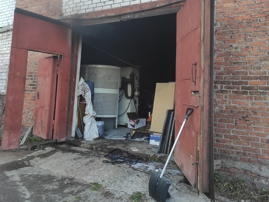 Пожар произошел в одном из цехов Череповца