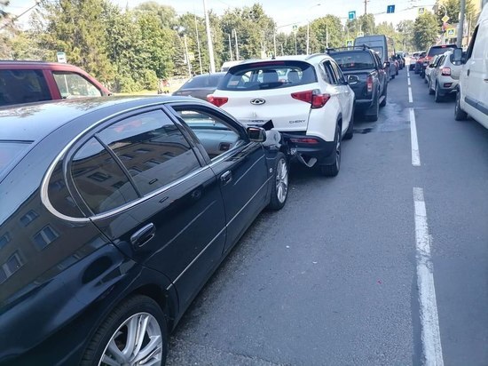 В Калининграде при столкновении Lexus и Chery пострадала пенсионерка