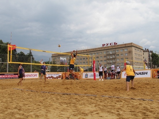 Команды Орла борются за 1,6 млн рублей на Чемпионате России по пляжному волейболу