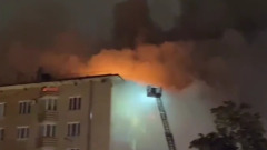 На Ленинском ночью тушили сильный пожар в жилом доме: видео