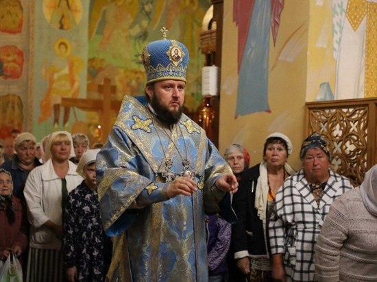 Никольский храм в Серпухове посетил Архиепископ