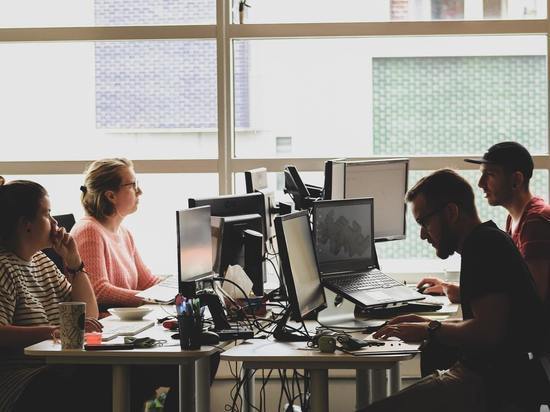 Жители Калининградской области стали реже искать работу