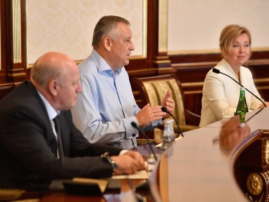 Губернатор Дрозденко встретился с победителями и призерами Всероссийской олимпиады школьников