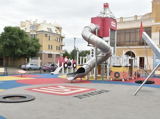 В центре Астрахани восстановили «Городок нефтяников»