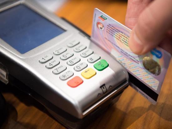 Потраченные с чужой банковской карты 8 тысяч рублей могут обернуться для жителя Мончегорска шестью годами тюрьмы
