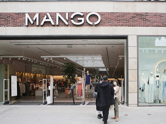 «Ведомости»: бренд Mango вернется в Россию
