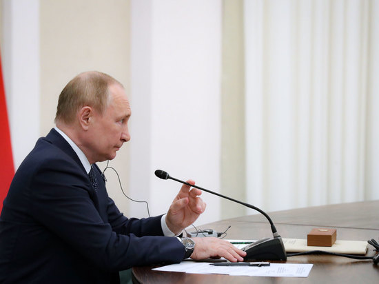Путин поручил снизить ставку по льготной ипотеке до 7%