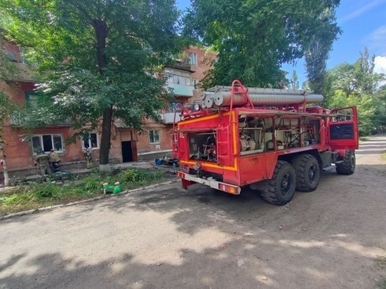 В Стаханове чуть не сгорели в квартире четверо детей