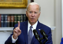 Президент США Джо Байден заявил, что принятые его администрацией меры позволили снизить стоимость топлива в стране