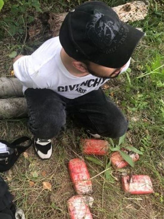 ФСБ задержала в Башкирии иностранца с двумя килограммами героина