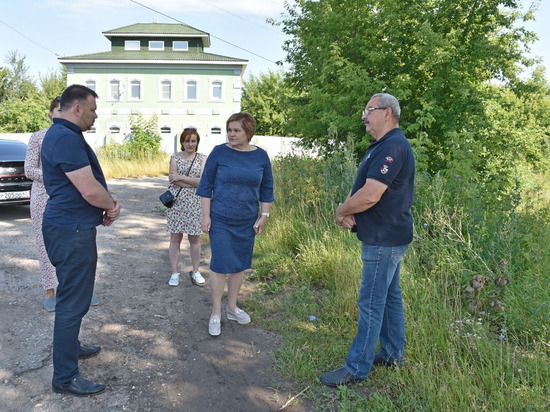 В Недостоеве восстановят пруд на улице Школьной
