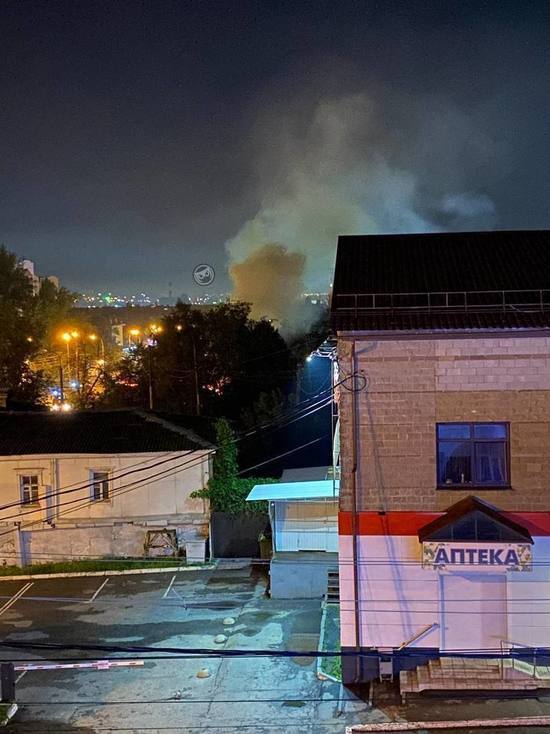 Пензенцы сообщили о ночном пожаре на улице Калинина