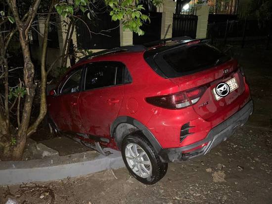 Пензенский автомобиль стал жертвой урагана в Сочи