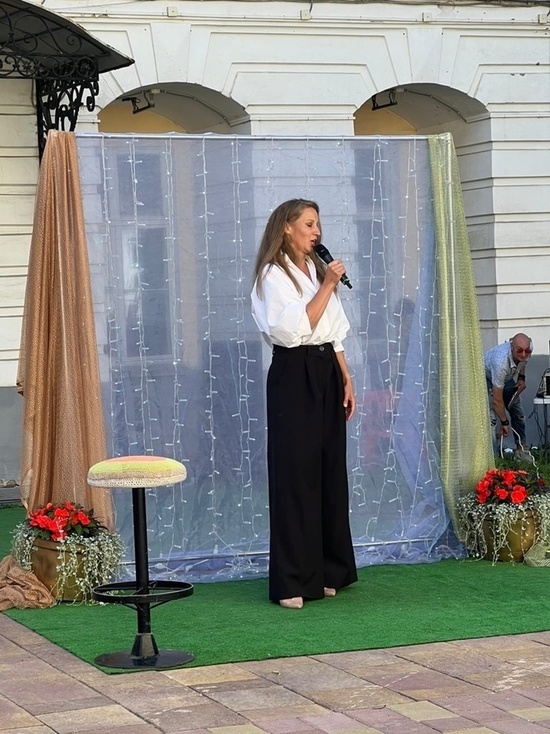 В Смоленске пятый "АРТ-МАЯКовский" порадовал гостей