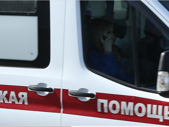 В центре Москвы камеры зафиксировали, как таксист сбил подростка