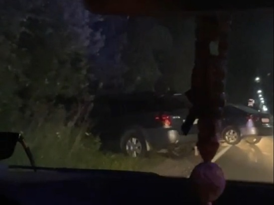 В Рыбинске пьяный водитель протаранил стоящее авто