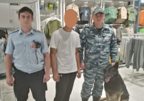 19-летний рязанец украл из магазина спортивной одежды на 14 тысяч рублей
