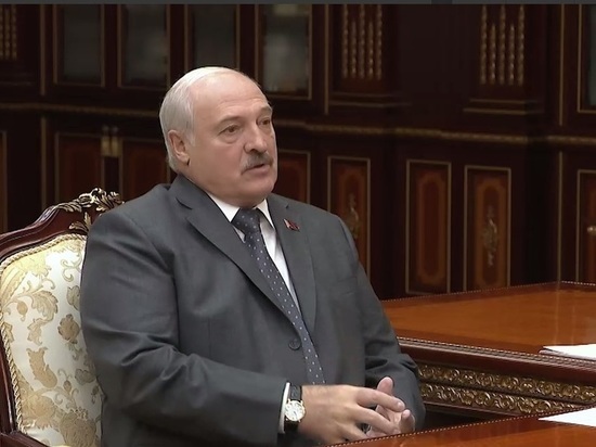 Лукашенко приказал вооружить всех егерей для обороны Белоруссии