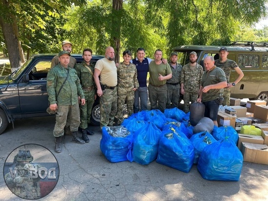 Худрук Волковкого театра подарил российским военным автомобиль