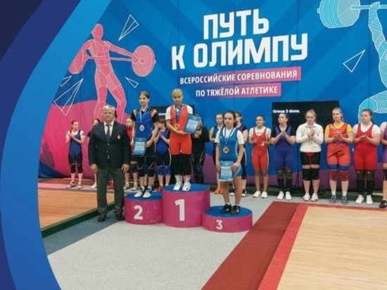 Юная тяжелоатлетка из Хакасии выиграла Всероссийский турнир