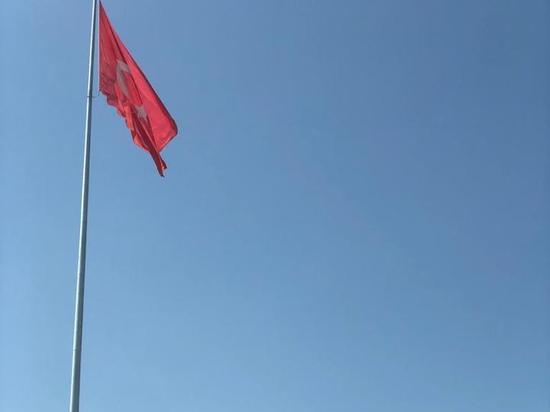 Многодетная семья с Сахалина прилетела в Турцию с поддельными документами