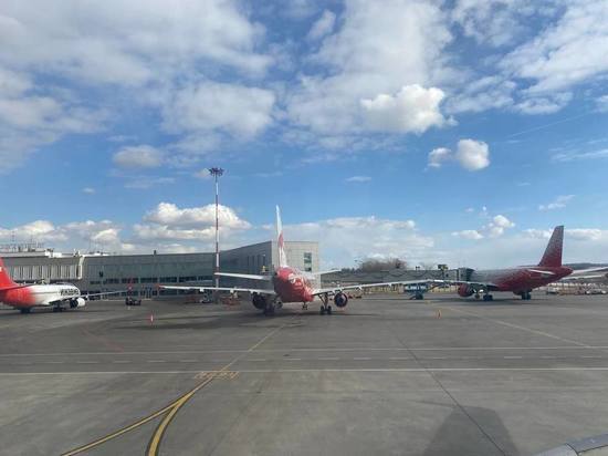 Китайская авиакомпания Sichuan Airlines вновь запустит прямые рейсы из Петербурга в Чэнду