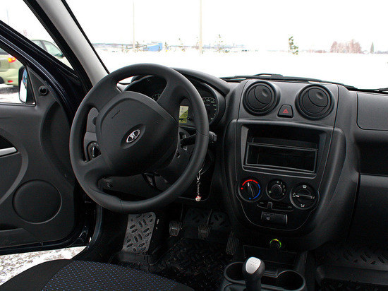 В упрощенную Lada Granta вернули кондиционер