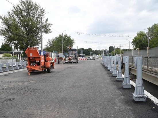 В Белгороде подходит к завершению ремонт моста на реке Северский Донец