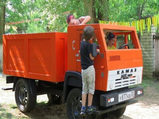 В ковровском детском саду появился почти настоящий КАМАЗ
