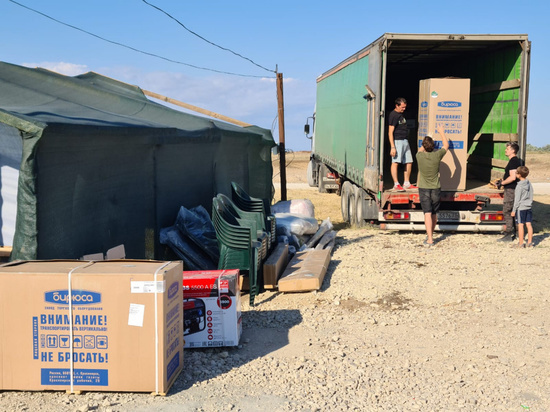 Благотворительный фонд Кубани обустроил в Крыму палаточный лагерь для беженцев