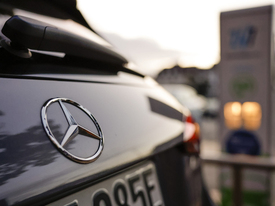 Потери Mercedes-Benz из-за прекращения работы в России составили 1,4 млрд евро