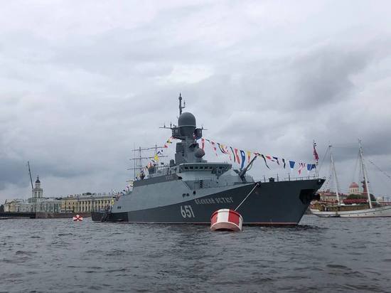 Как подготовка к празднованию Дня ВМФ изменит автомобильное движение в Петербурге