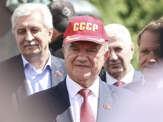 Кремль отреагировал на информацию об объединении КПРФ и «Справедливой России»