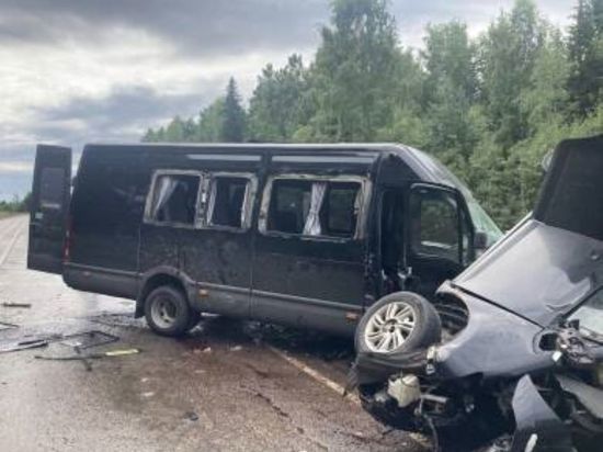 Число пострадавших в утреннем ДТП на трассе Красноярск-Енисейск увеличилось до 11